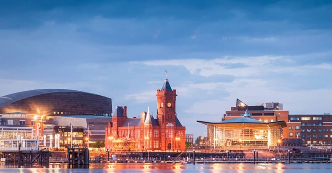 Voo de Faro para Cardiff: Descubra!