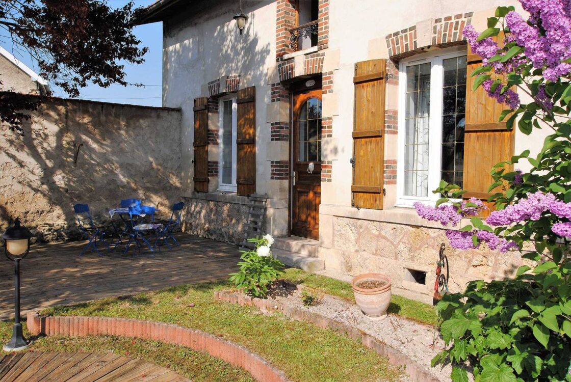 Hotel em Bouy: Férias Econômicas