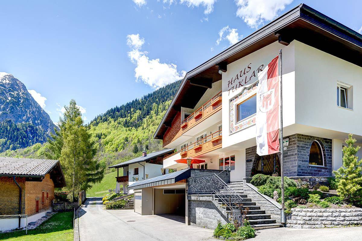 Viagem para Brand: Hotel por 74€