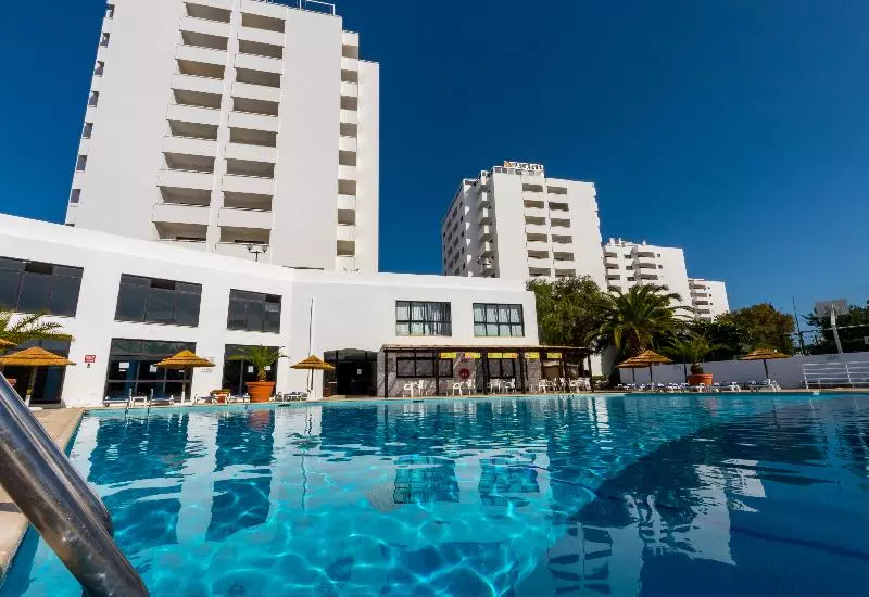 Apartamentos Turísticos Janelas Do Mar desde 15€: escapadinha em Hotéis baratos em Albufeira