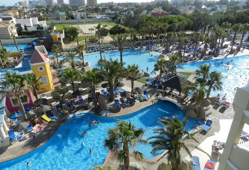 Mediterráneo Bay & Resort desde 34€: fugir para Roquetas de Mar