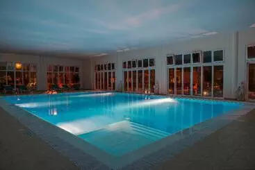 Vila Baleira Porto Santo desde 42€: escapadinha em Porto Santo