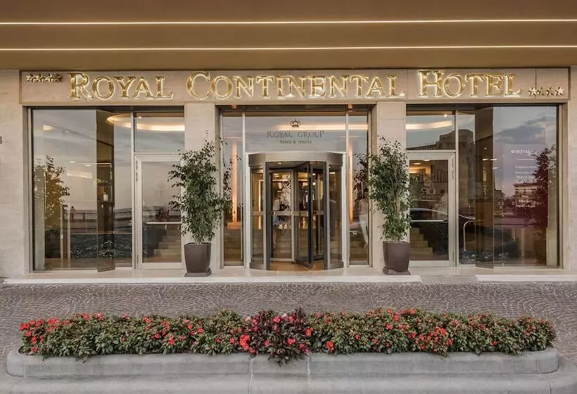 Royal Continental desde 65€: fugir para Nápoles