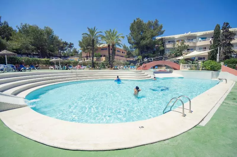 Azuline Hoteles Mar Amantis & Ii desde 37€: hotel em Ibiza