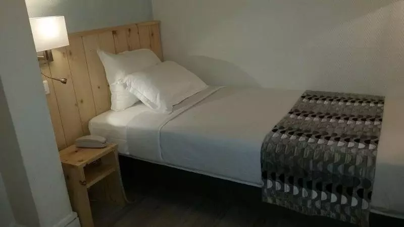 Le Compostelle: hotel em Paris
