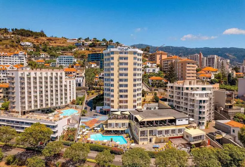 Muthu Raga Madeira desde 28€: escapadinha em Funchal