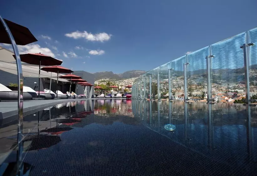 The Vine desde 67€: férias em Funchal