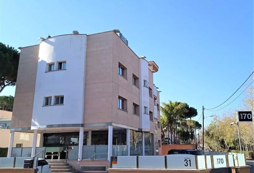 Hotel 170: fugir para Costa Barcelona