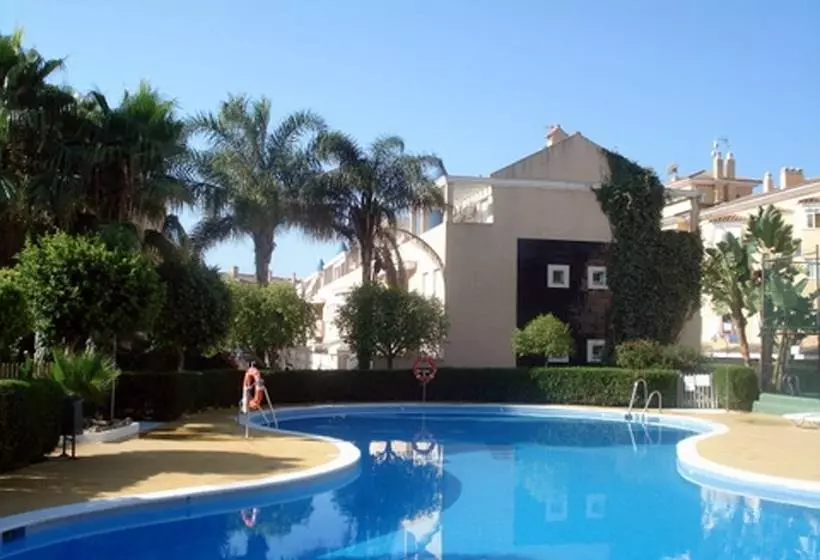 Apartamentos Leo Varios Islantilla: estadia em Islantilla