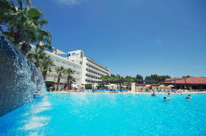 Azuline Hotel Bergantin desde 30€: férias em Ibiza