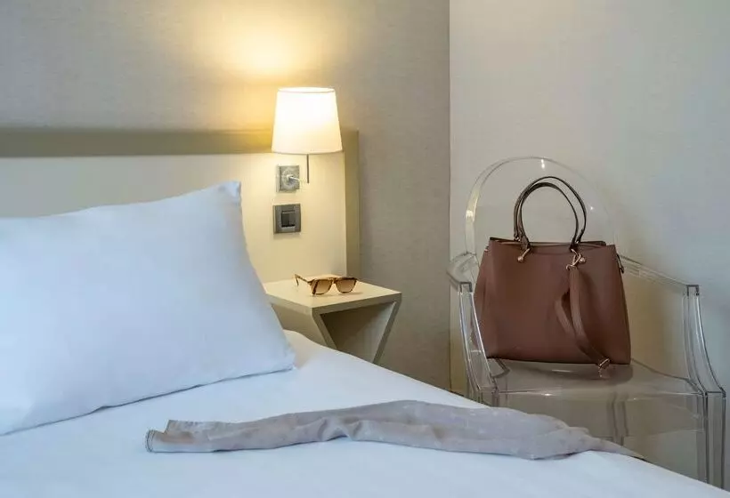 Best Western Alba desde 39€: férias em Nice