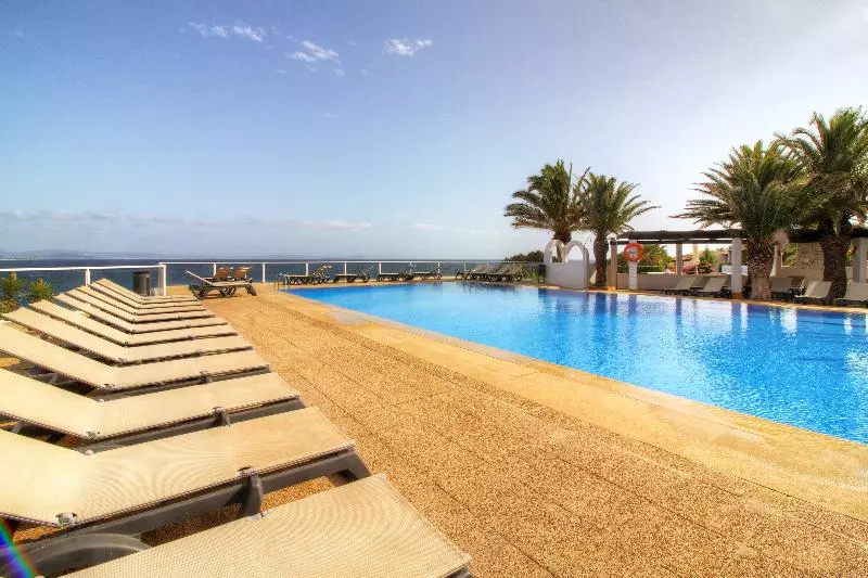 Club Sunway Punta Prima desde 53€: escapadinha em Formentera