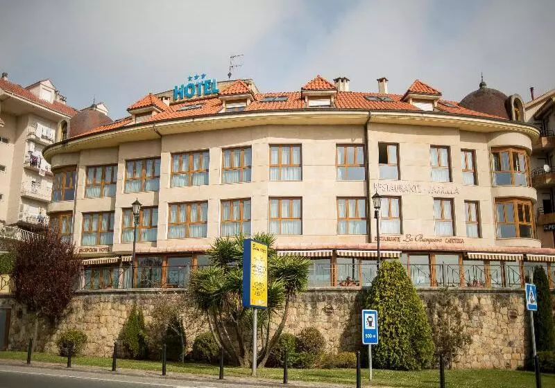 Faro De San Vicente desde 33€: hotel em Costa de Cantabria
