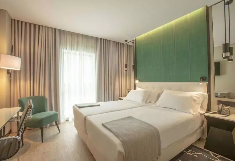 NH Porto Jardim desde 36€: escapadinha no Porto