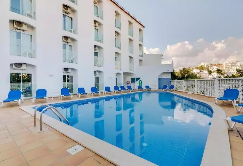 Vila Recife desde 18€: fugir para Albufeira