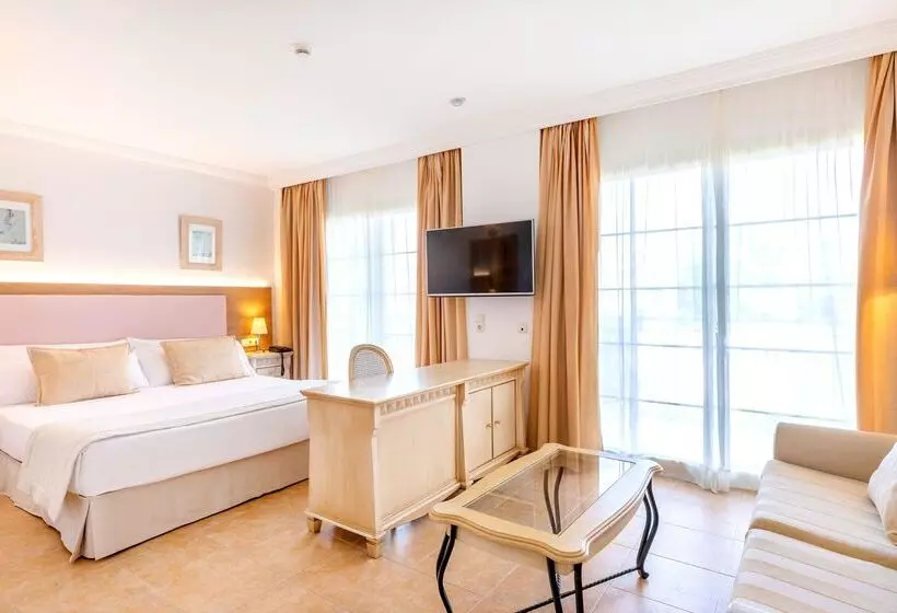 Viva Cala Mesquida Suites & Spa 4* Sup – Adults Only 16+ desde